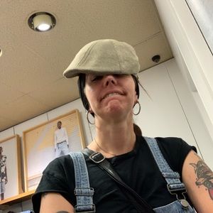 Meet your Posher, Bella